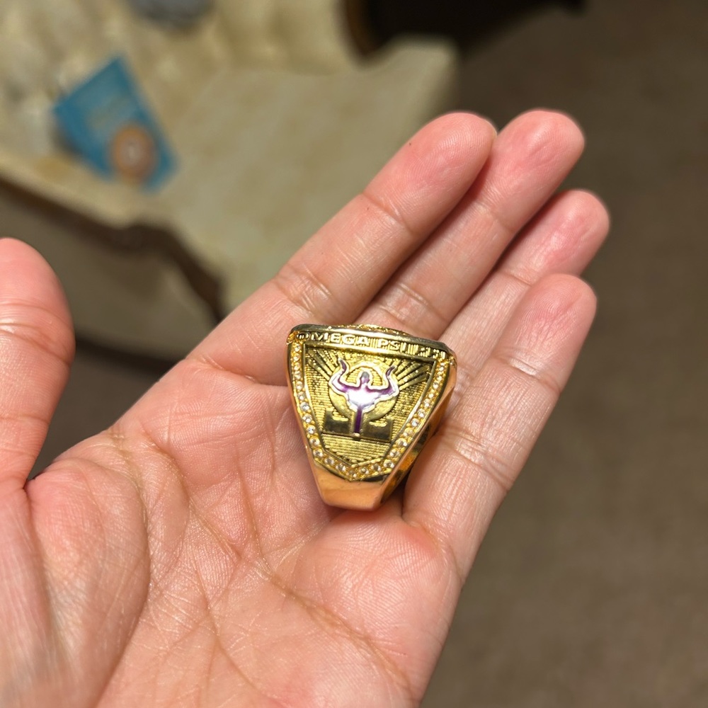 Que ring - Picture 4 of 7